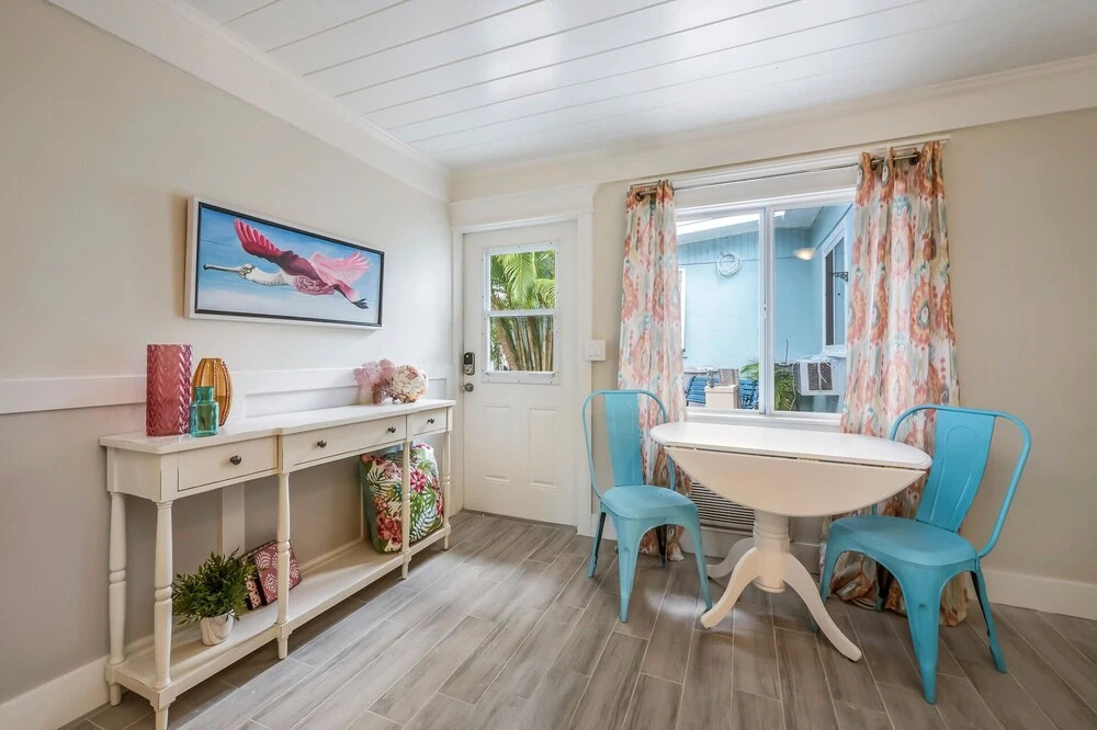 Spoonbill Suite at Driftwood #6
