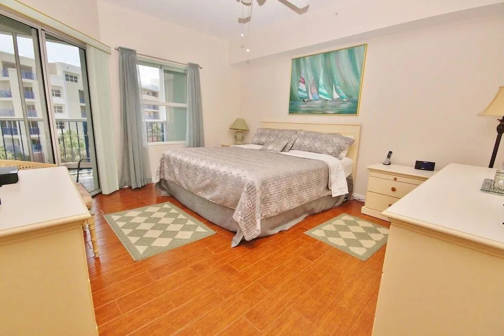 Oceanwalk 1-403 Apartment 2