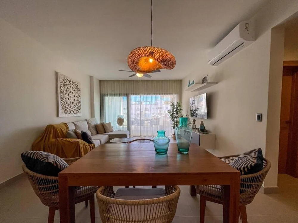 Incredibly Beautiful Condo Just Steps to the Beach