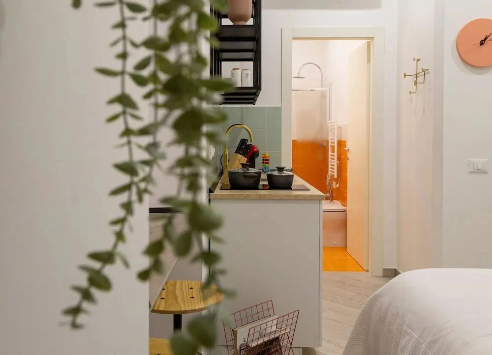 Lovely and tiny unit in the City center