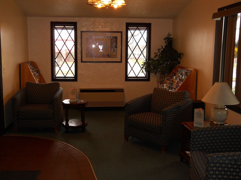Value Inn Kenosha West