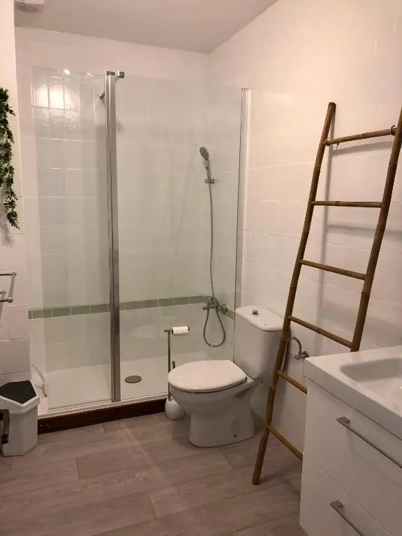 Appartement 80 m2,Port Rhodes D-2 chambres, terrasse panoramique, vue sur le canal principal d’Empuriabrava