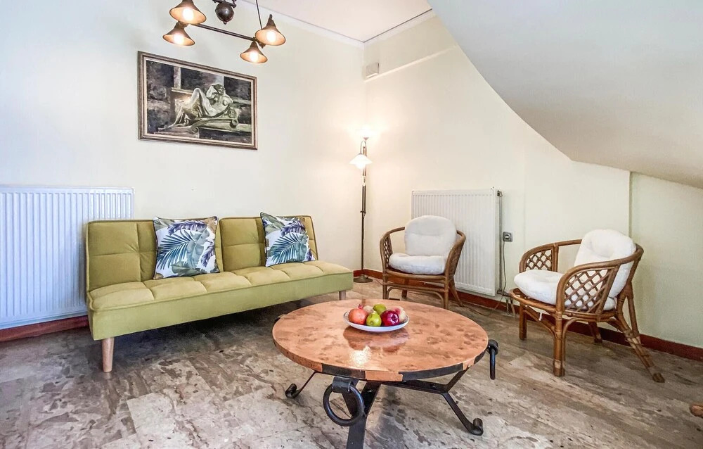 Stunning Home in Attika With Wifi and 3 Bedrooms