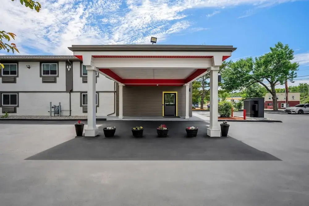 Super 8 by Wyndham Lewiston Auburn Area