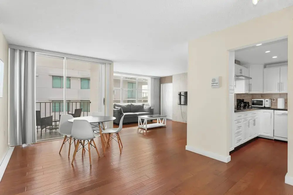 Bay Harbor Sunset Two Bedrooms Apt