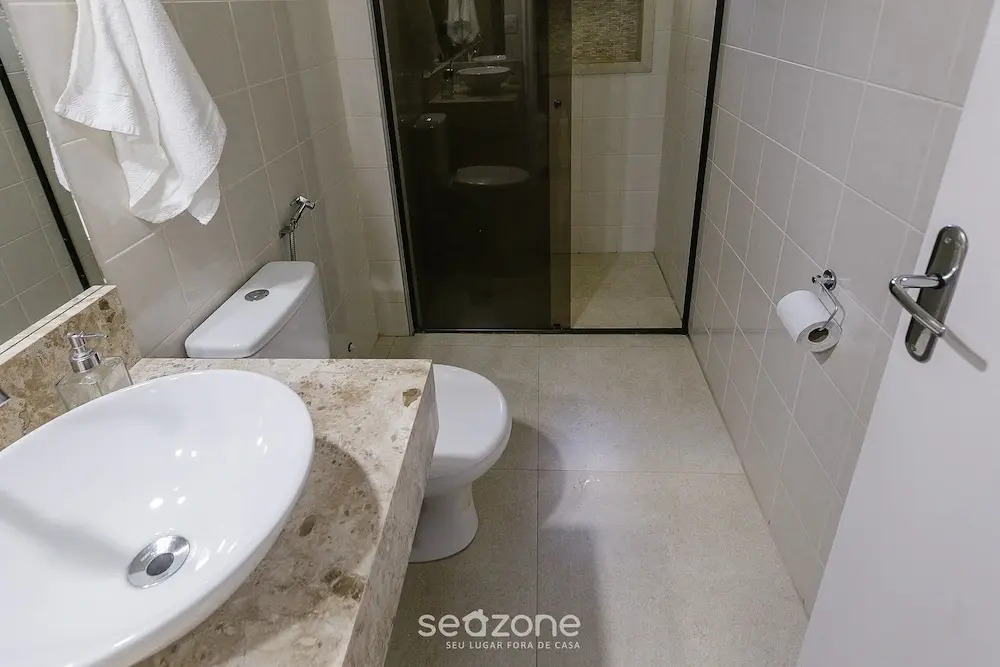 WTE - Resort-style Condominium 100m From the Beach