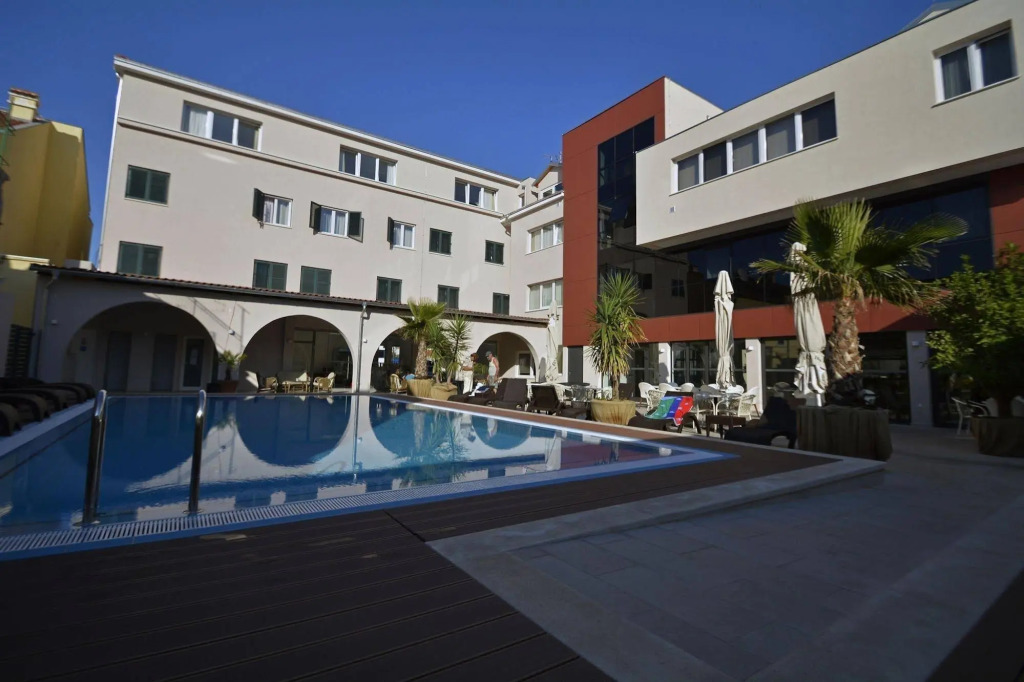 Hotel Borovnik