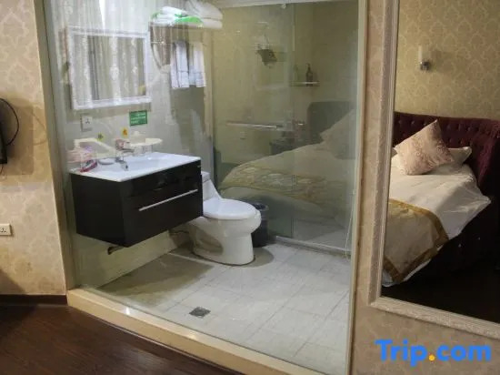 Ruixiang Business Hotel