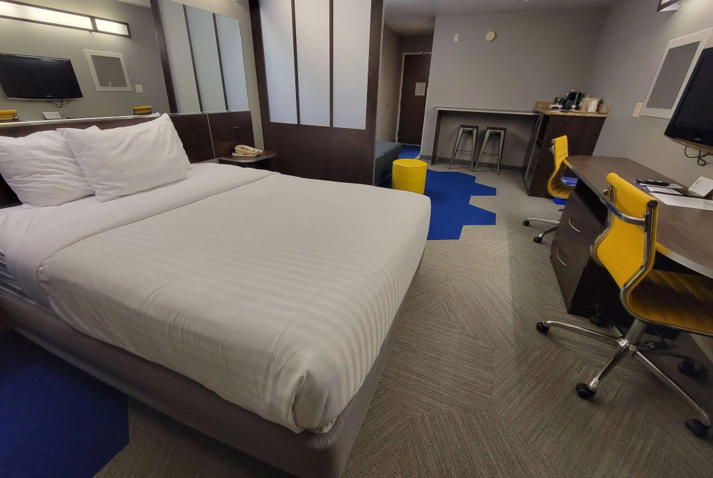 Microtel Inn & Suites by Wyndham Bluffs