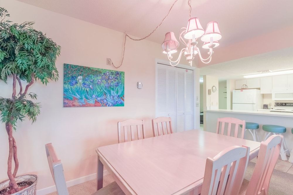 Gulf Shore Condo #118 - 2 Br condo by RedAwning