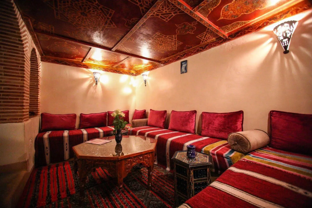 Riad Hna Ben Saleh - Traditional Guest House near Jemaa el-Fnaa Square