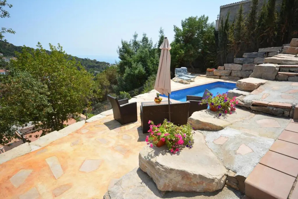 Lloret Apartments