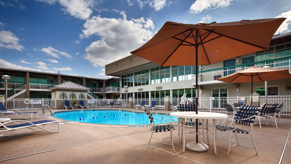 Brandywine Valley Inn SureStay Plus by Best Western