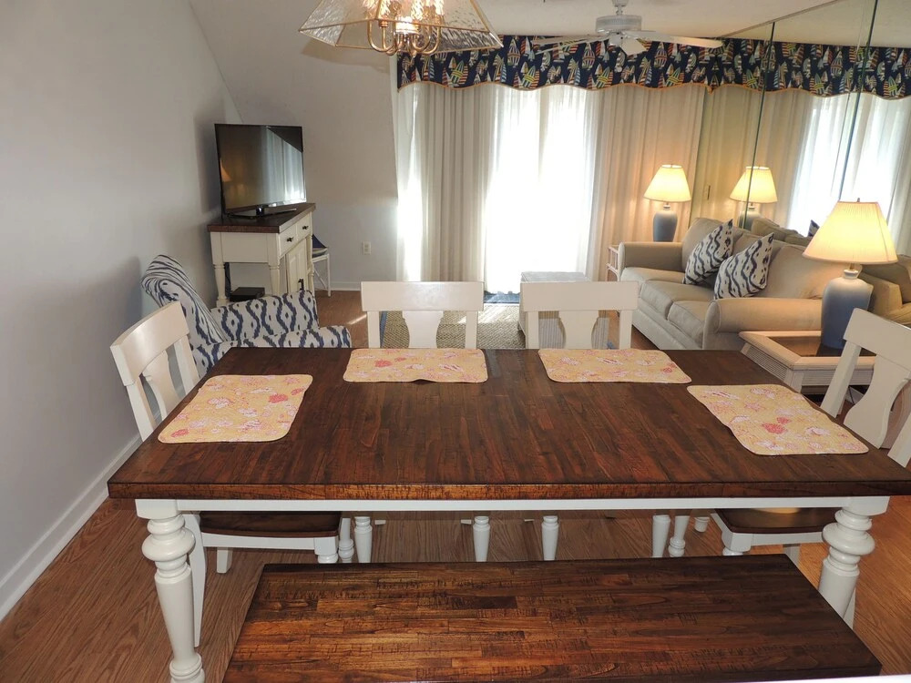 Laurel Court #308