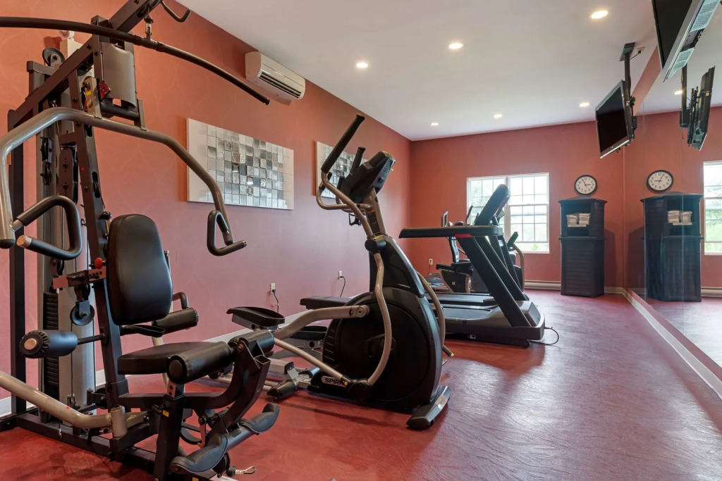 Best Western Plus Fredericton Hotel & Suites