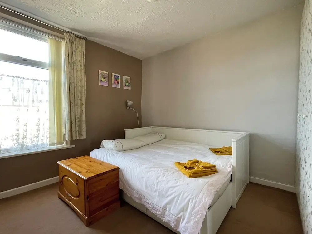 Sheffield's 3BR Retreat