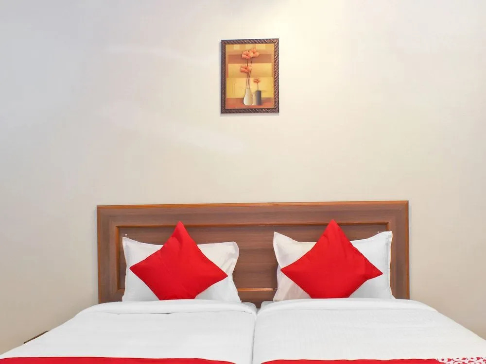 Hotel Jayratna