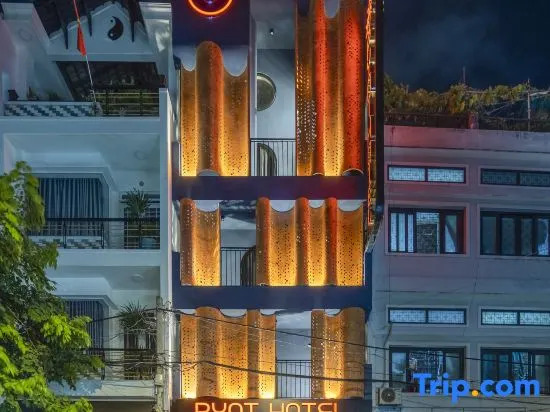 Pynt Hotel 03