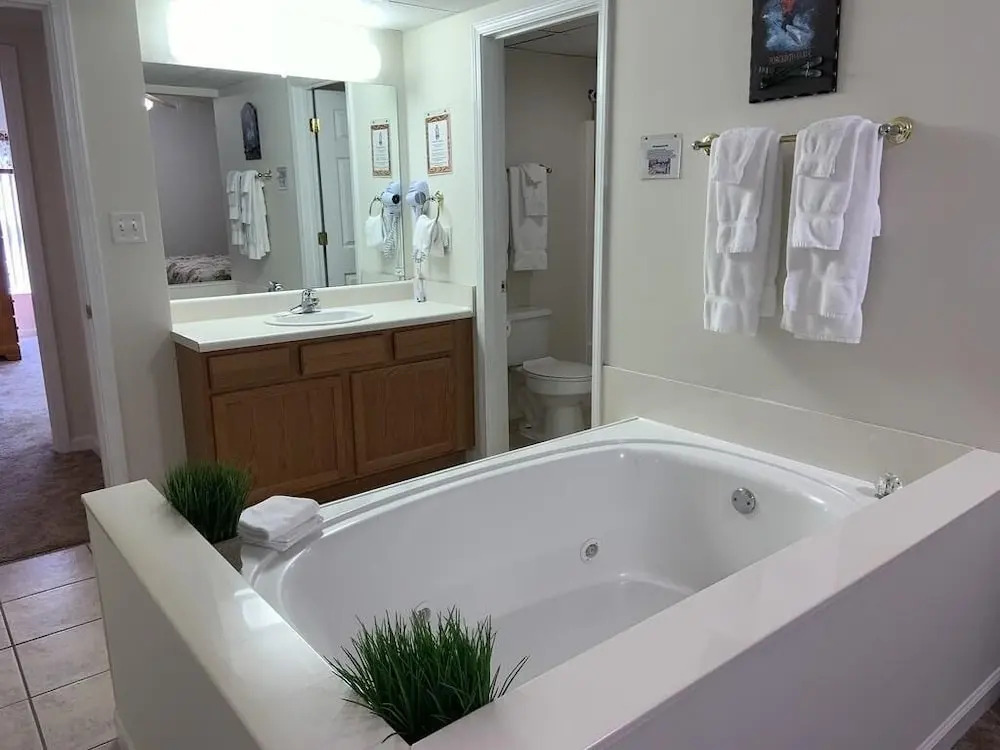 Whispering Pines 524