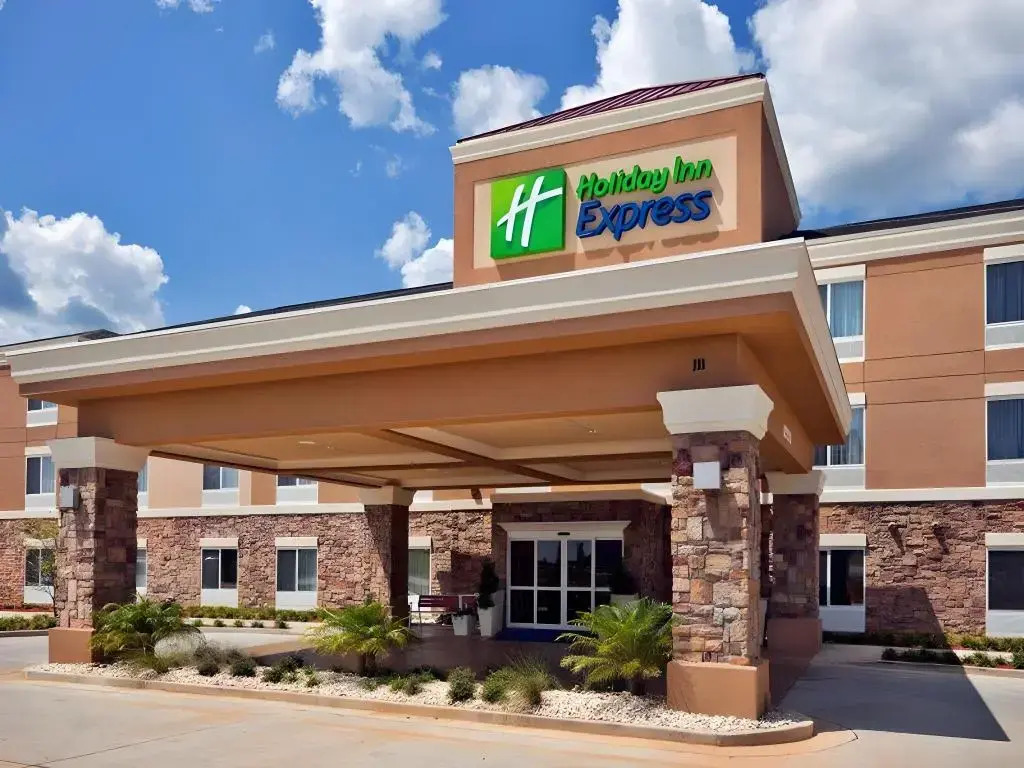 Holiday Inn Express & Suites - McAllen - Medical Center Area by IHG