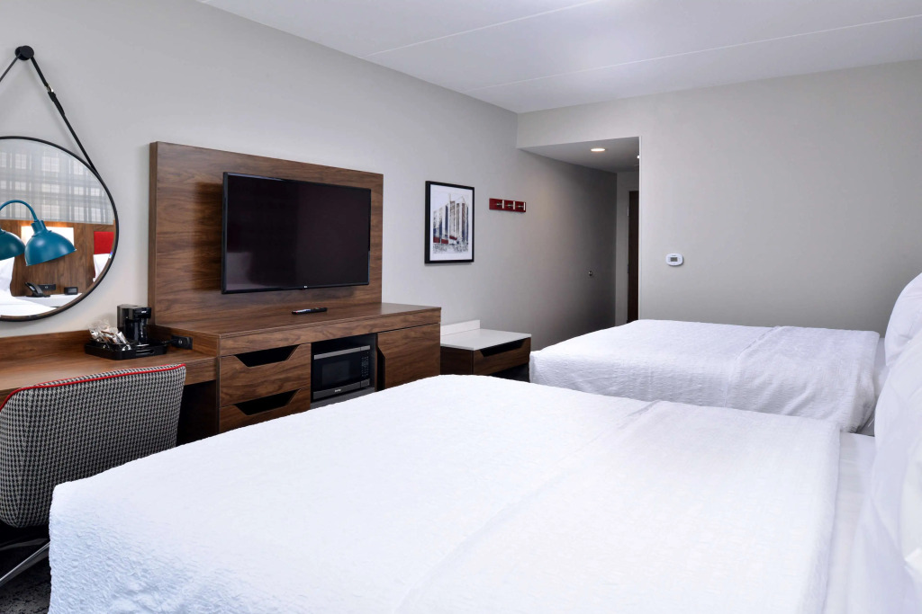 Hampton Inn & Suites Greensboro Downtown, Nc