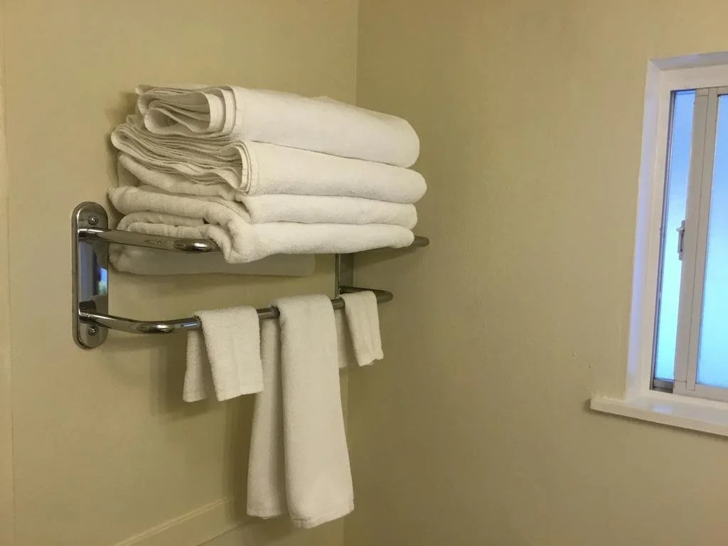 Jerrys Motel