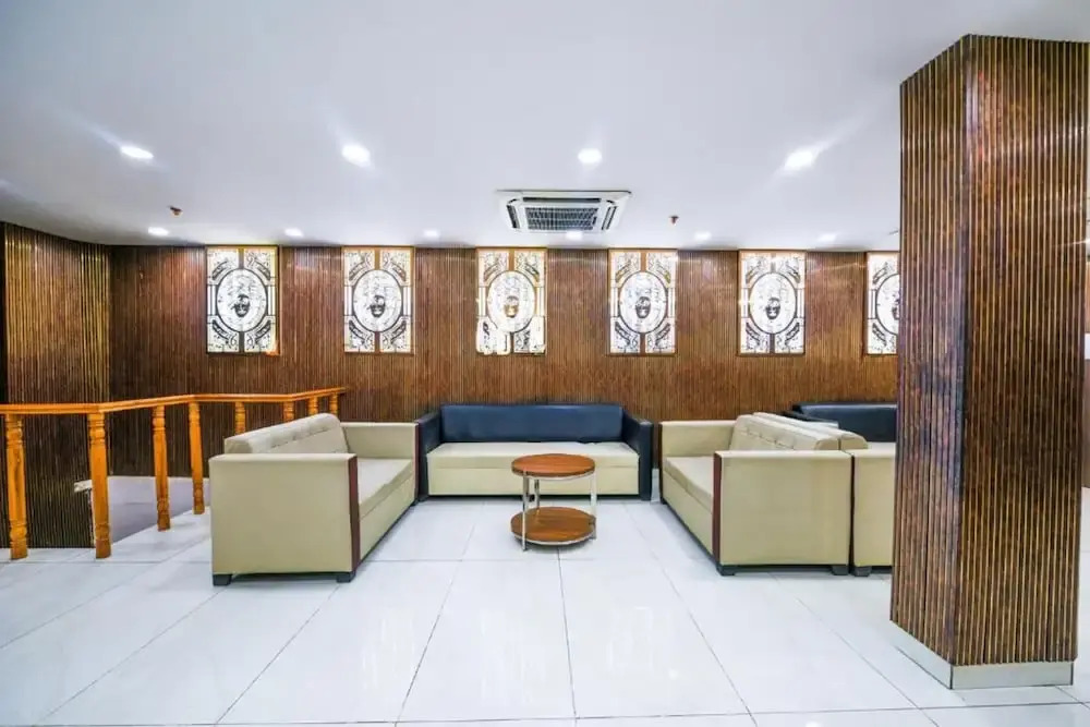 FabHotel The Residency 44 Noida
