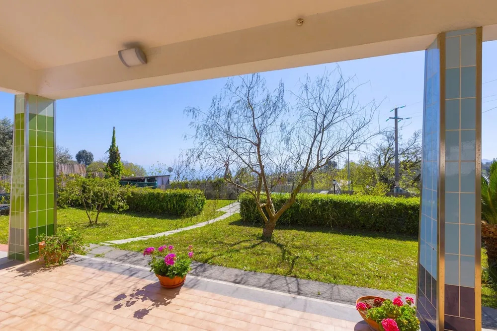 Estate4home - Villa Corinna
