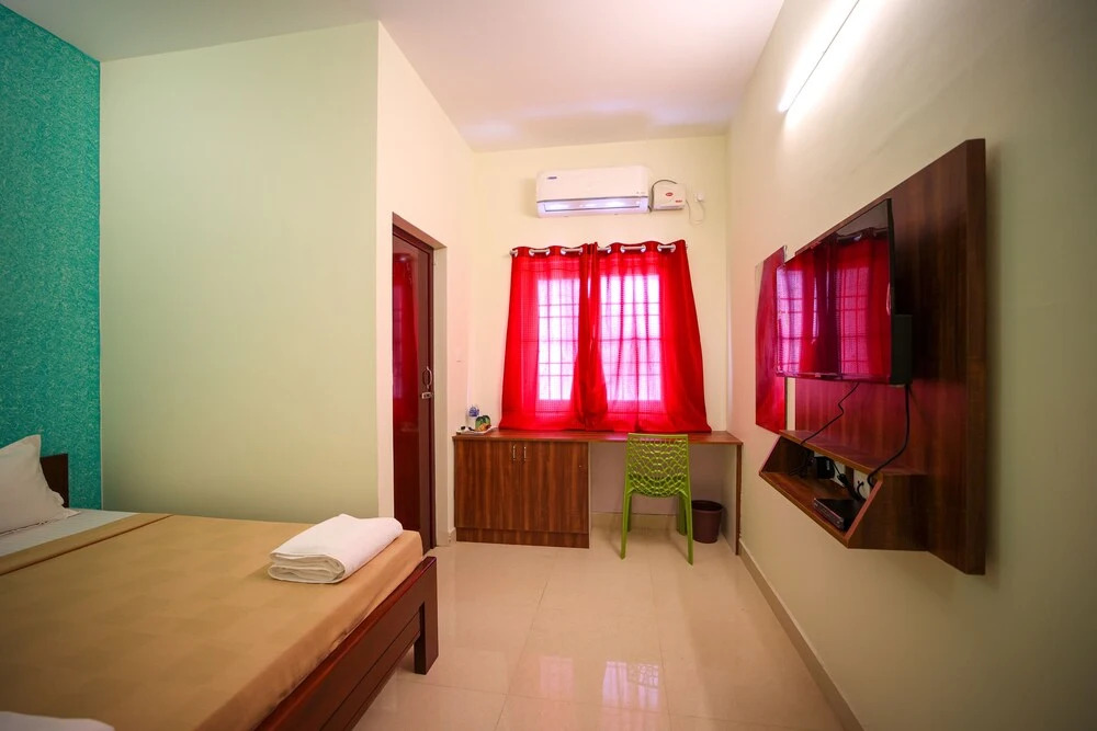 VR Inn , 900 Meters from Rock Beach