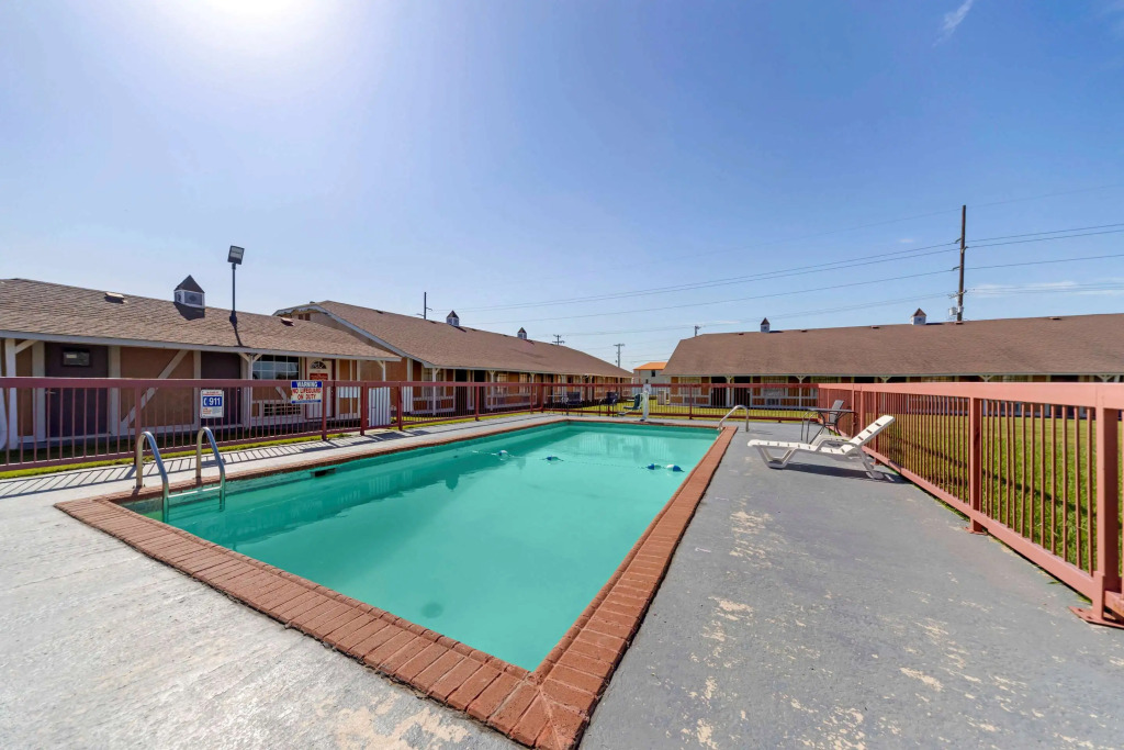 Econo Lodge Pryor