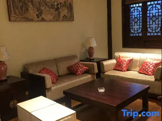 Longshan Liye Mansion (Liye Ancient City Ruins)