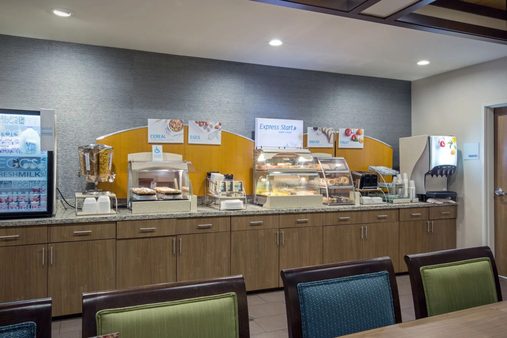 Holiday Inn Express & Suites Kailua-Kona by IHG