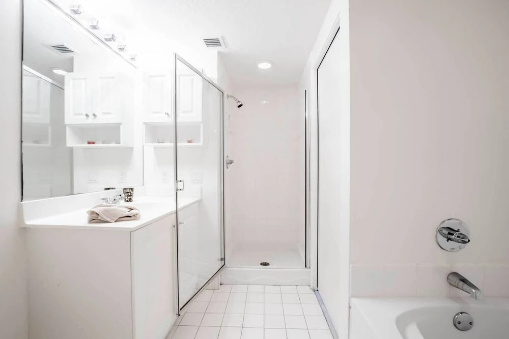 Le Marina Bay 1105 by Go Florida Condo, Sunny Isles