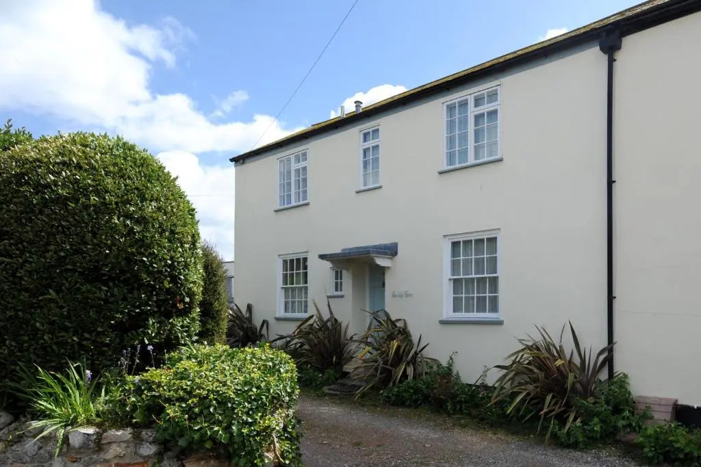 4 East Cliff