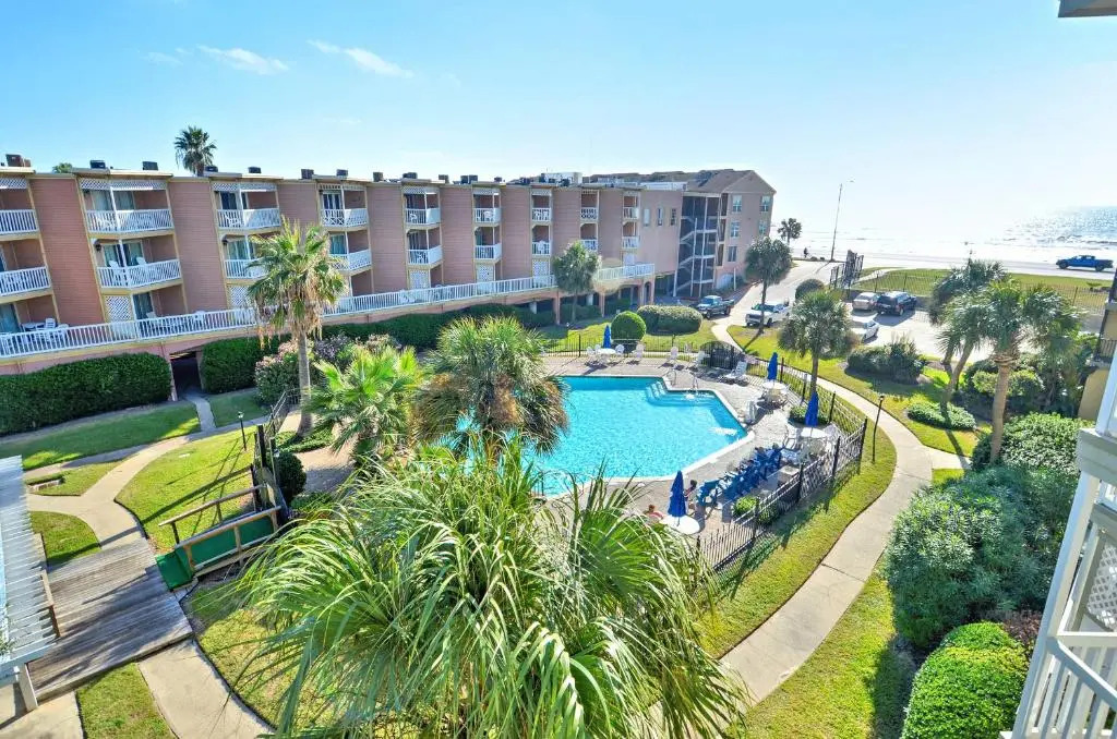 Room with a View by Ryson Vacation Rentals