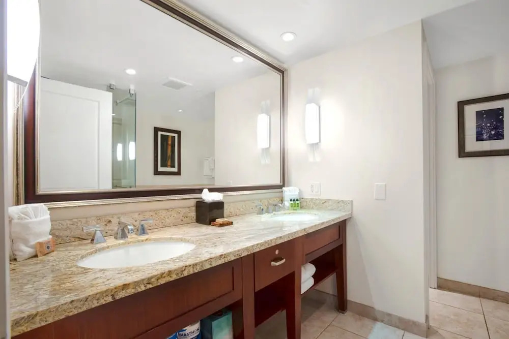 Honua Kai 4 Free Cars KBM Resorts Front Alii Suite 4 Units, 8 Bedrooms HK Ml-3194