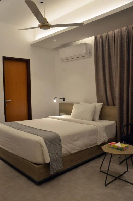 Priyo Nibash Stylish Residential Hotel