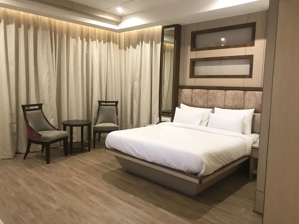 ALOKIK RESORT-pure veg