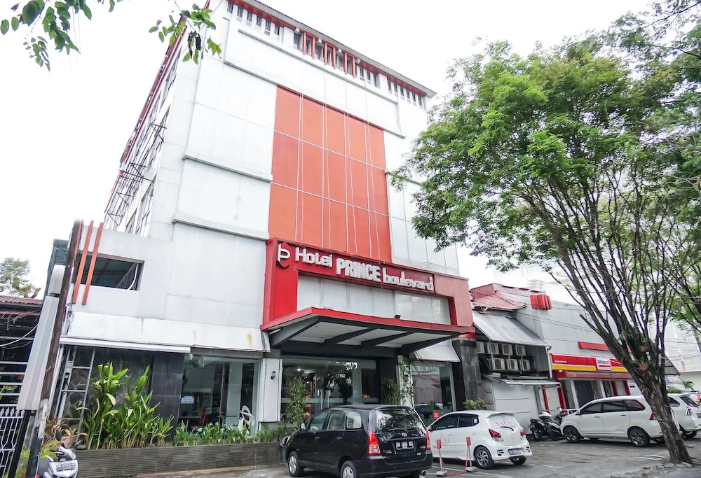 Oyo 1318 Hotel Prince Boulevard