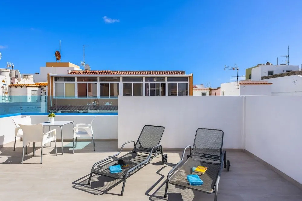 OKEANOS Eco Guest House