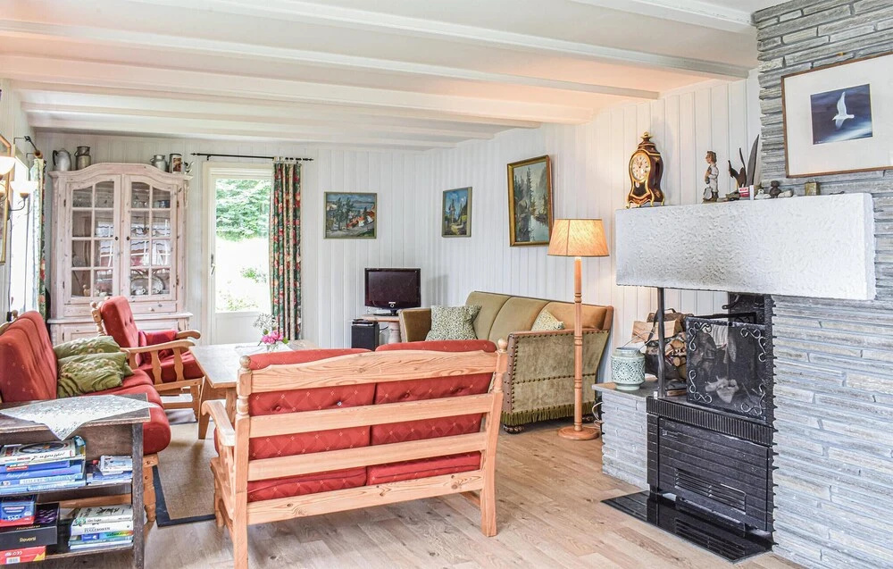 Lovely Home In Garnes With Wifi