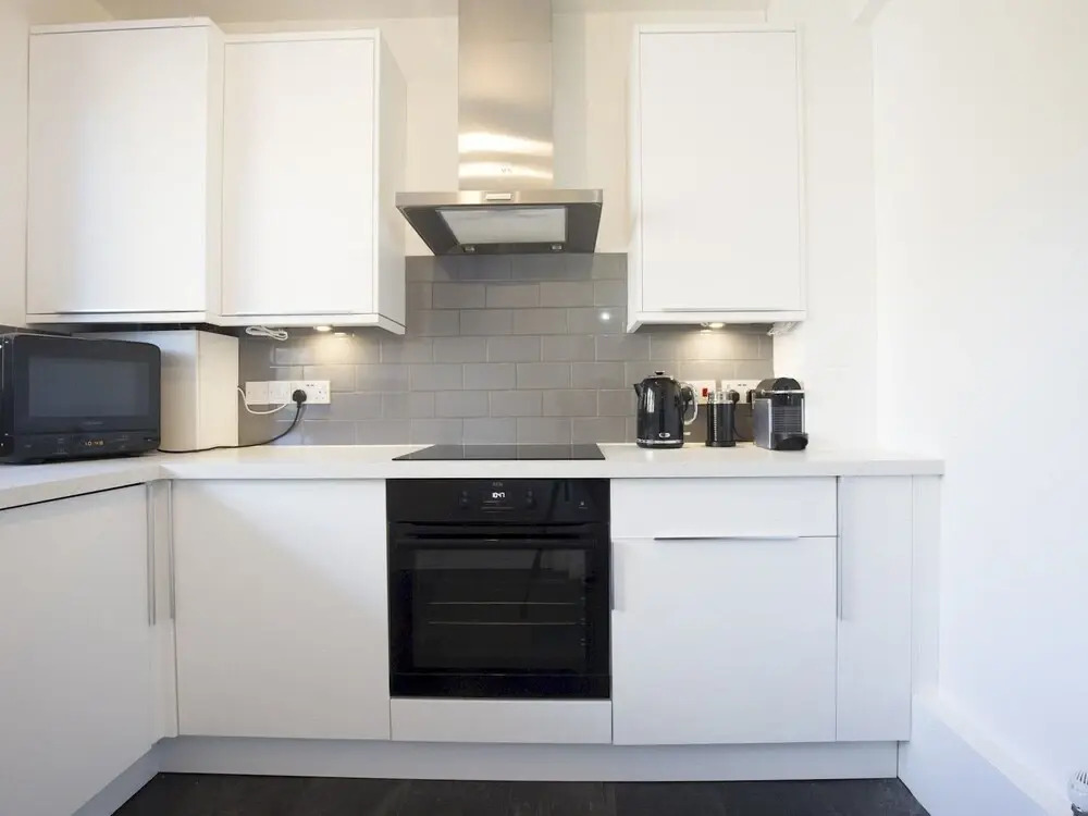 Recently Renovated 2BR Flat in South East London
