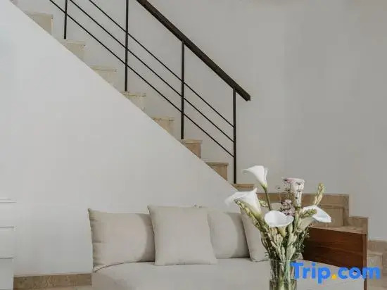 NEW Central Berawa Canggu 2BR w Pool - 5mins beach
