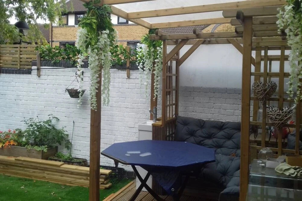 1 Bedroom Apartment With Garden in Mudchute