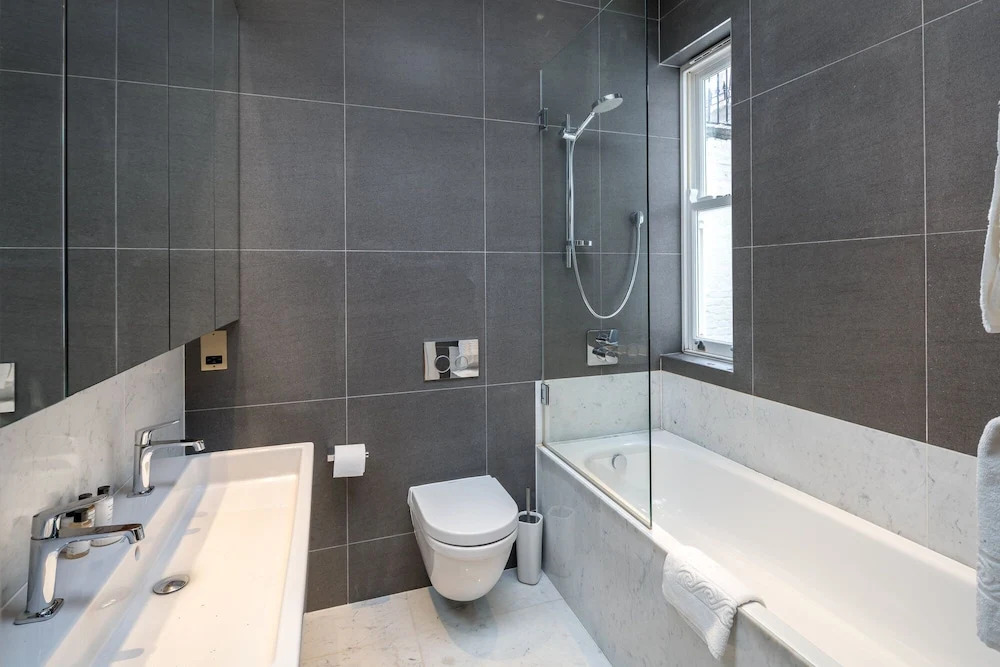 Mod 3 BR Flat Near Baker Street st, in Marylebone