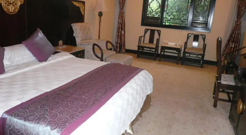 Tao Ran Ju New Contryside Golden Sunshine Eco-Hotel