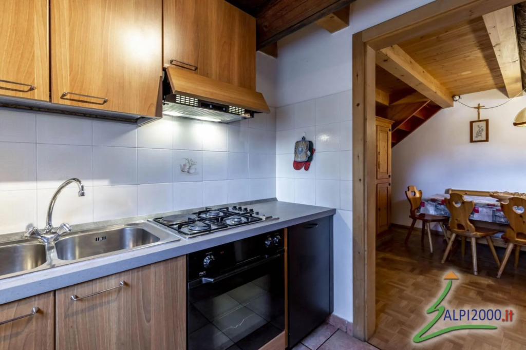 Faber, Three Room Apartment. -360 Faber