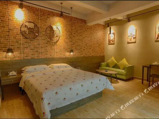 Tizi Hotel