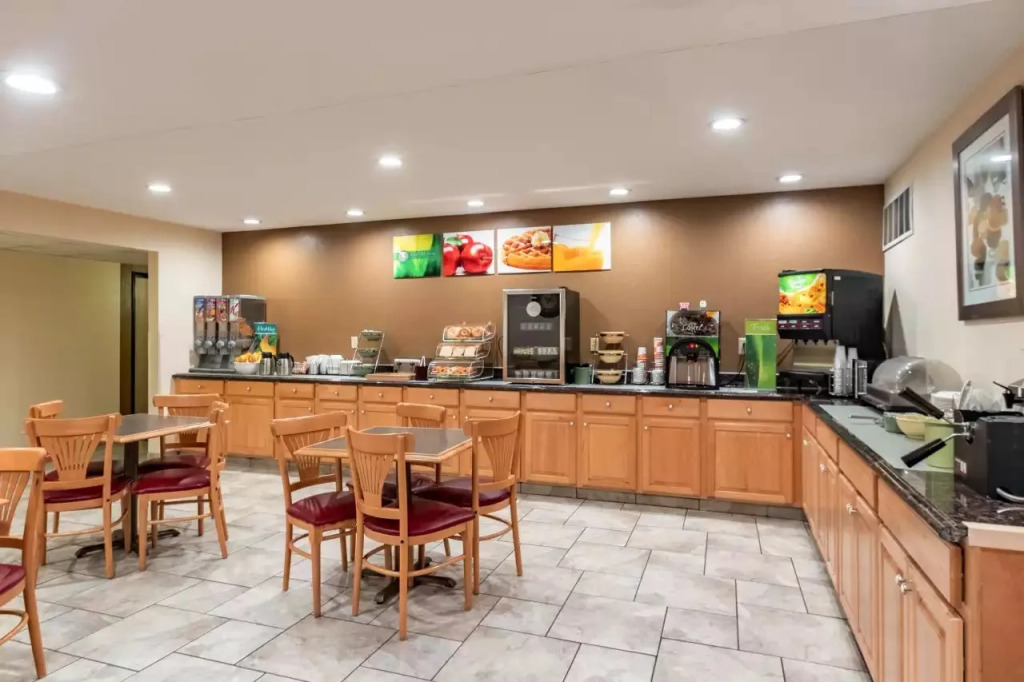 Quality Inn Newton at I-80