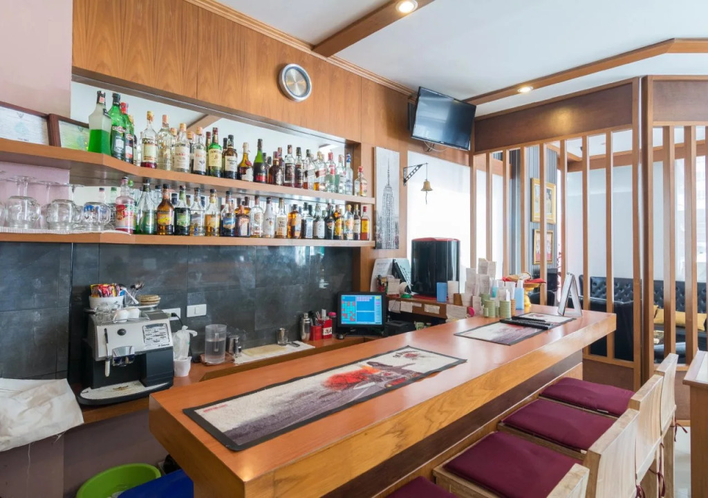Alexander Hotel Patong